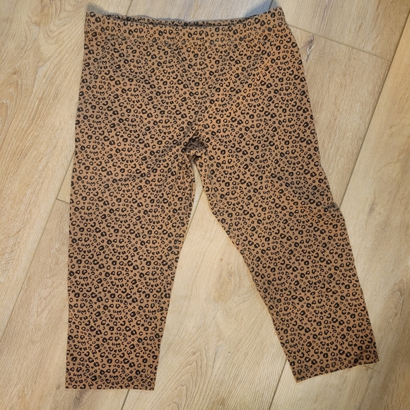 Arizona Jean Company Other - Arizona Leopard Print Kids Capris Size18.5 Plus